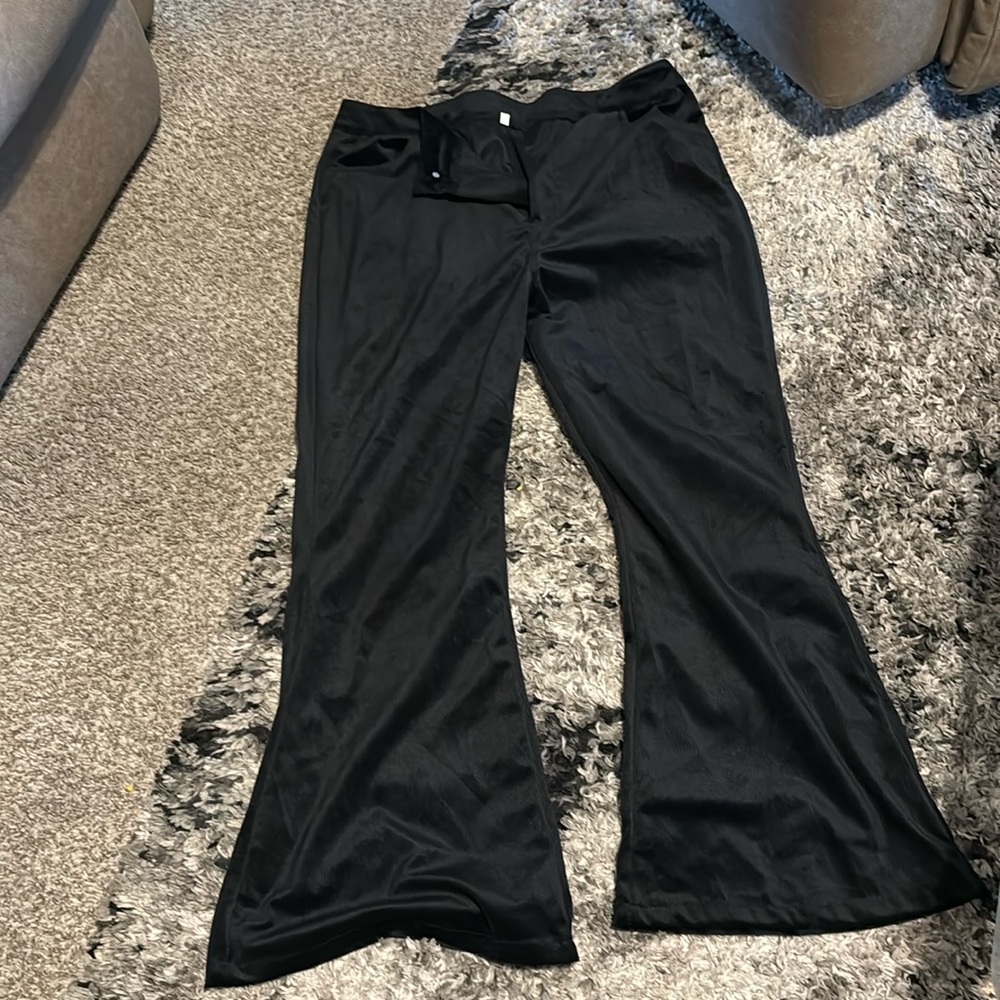 Blk velvet corduroy flare pants